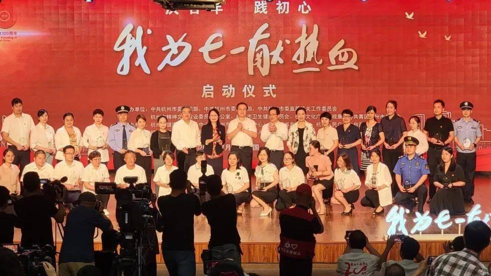 下水道井盖用竹签代替钢筋?重庆秀山官方:已介入调查,全面排查